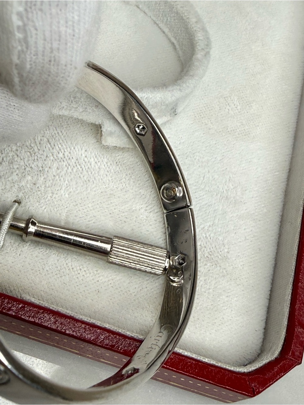 Auth Cartier 18k White Gold 6 Diamond love Bracelet with Red Box Sz 17 - Picture 13 of 14